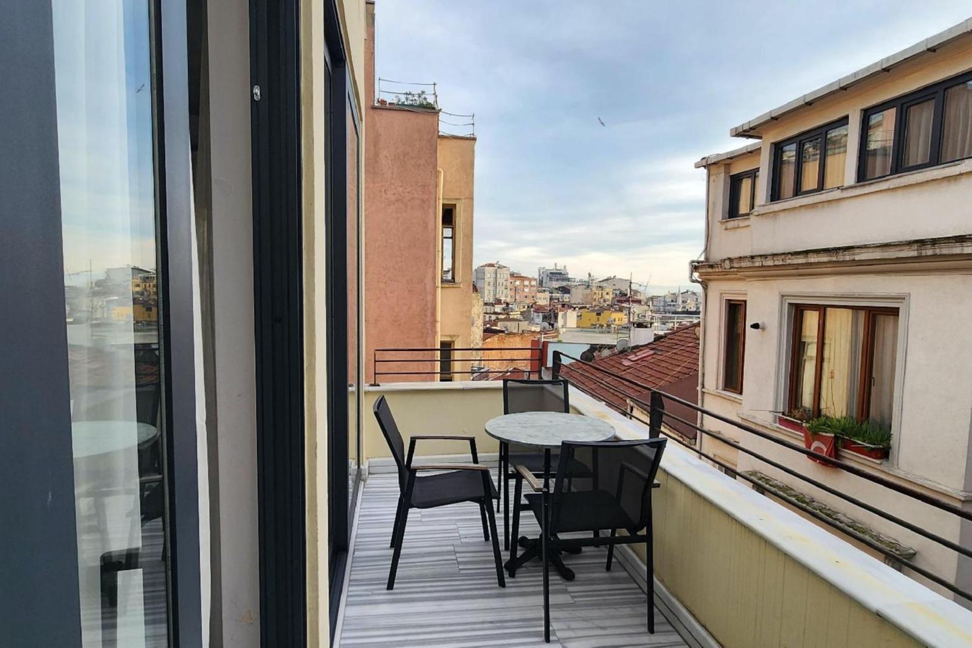 Aleksandr Pera Hotel Istanbul Exterior photo