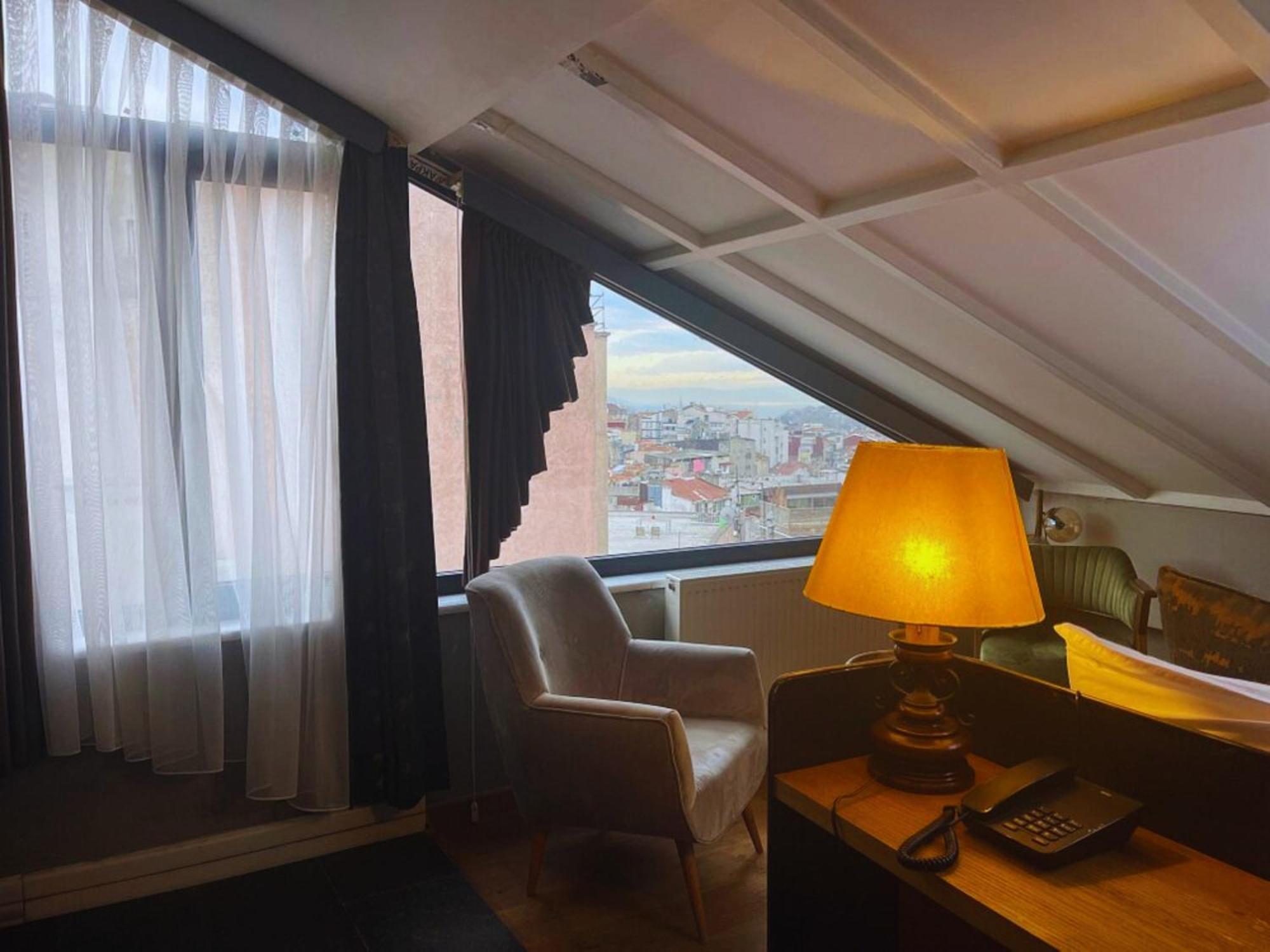 Aleksandr Pera Hotel Istanbul Exterior photo