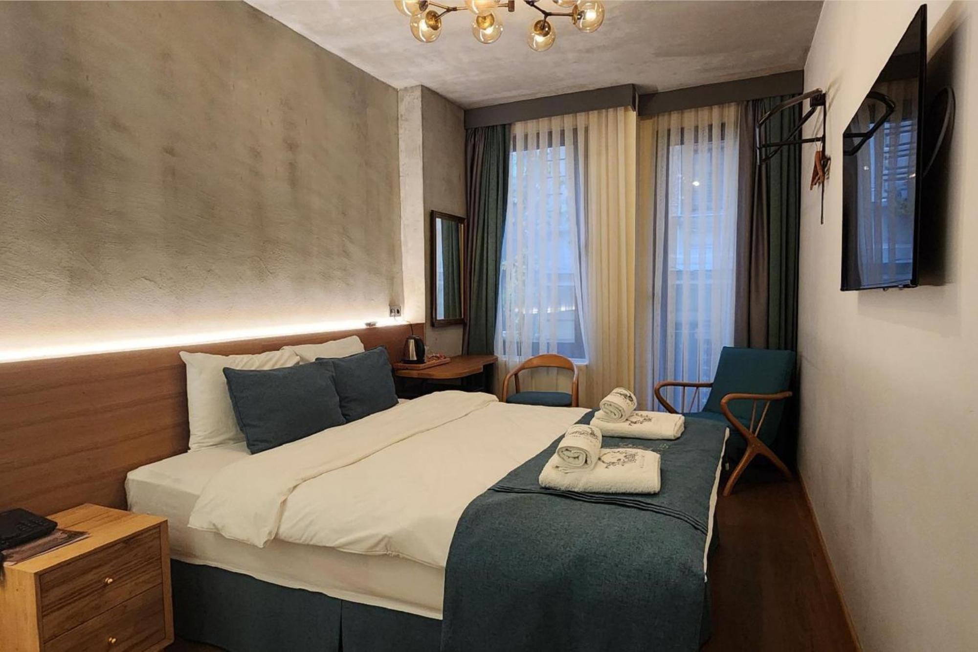 Aleksandr Pera Hotel Istanbul Exterior photo