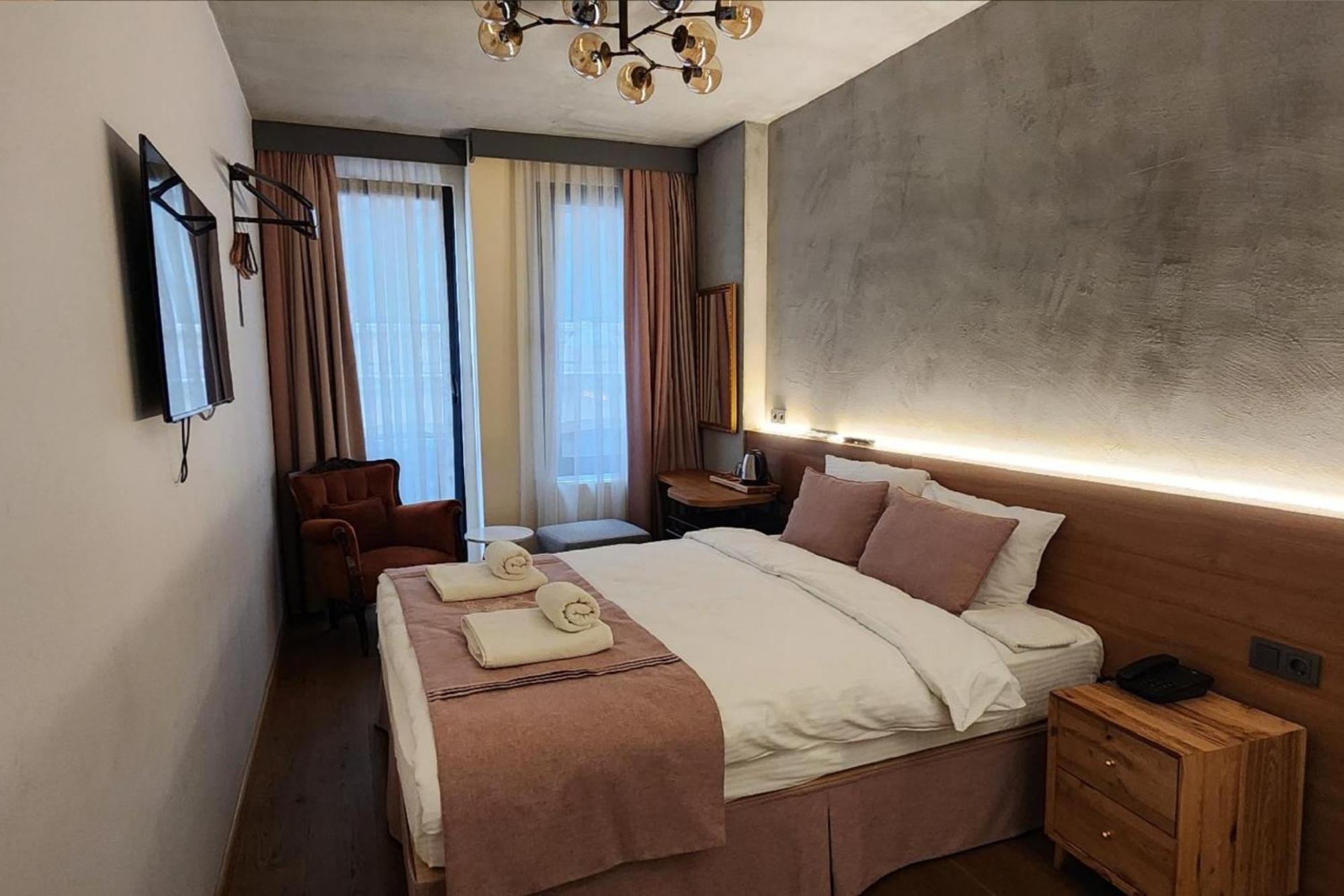 Aleksandr Pera Hotel Istanbul Exterior photo
